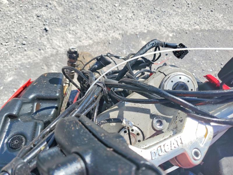 2015 Ducati VIN ZDM12BWW9FB001820 COPART salvage auction — ROLLOVER, Tn - Salvage Certificate, sold $175 on 2026-07-20 (photo 7)