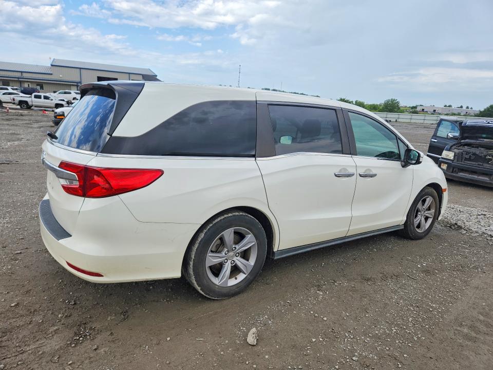 2018 Honda Odyssey VIN 5FNRL6H55JB088127 COPART salvage auction — NORMAL WEAR, Ut - Cert Of Title-Rebuilt/Restored, sold $6,200 on 2026-07-04 (photo 3)