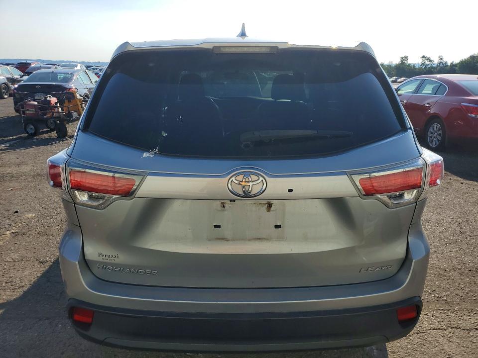 2015 Toyota Highlander VIN 5TDBKRFH3FS164983 COPART salvage auction — FRONT END, Pa - Certificate Of Salvage, sold $6,000 on 2026-07-07 (photo 6)