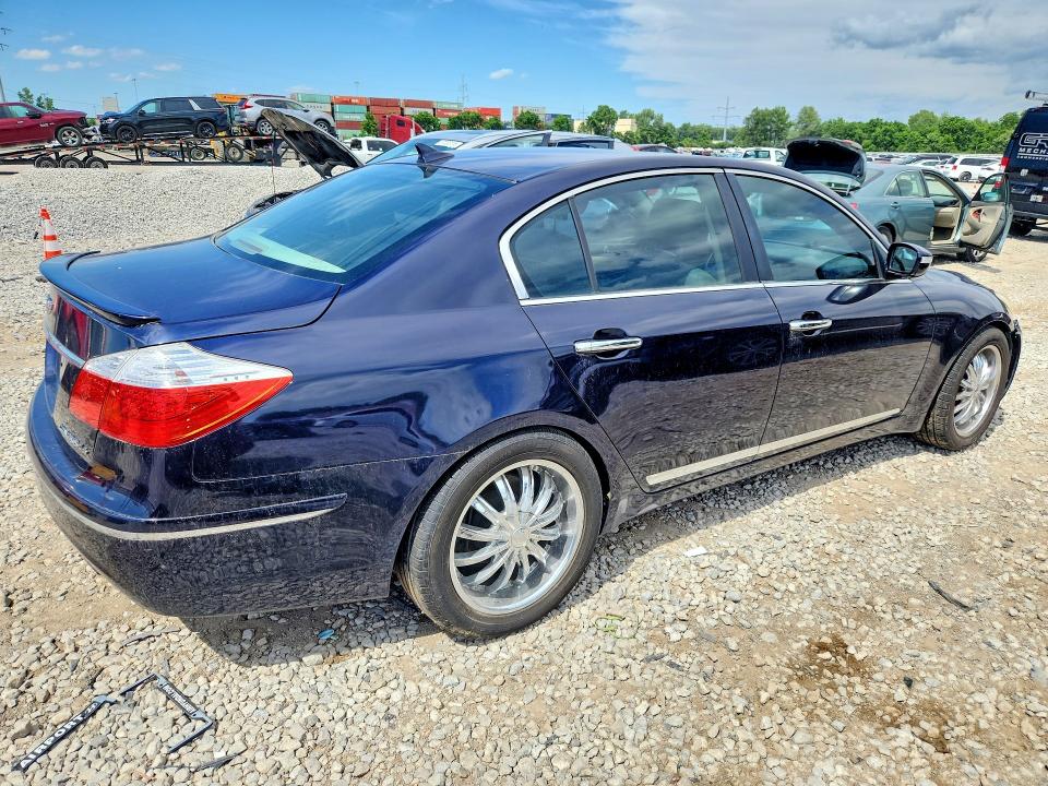 2011 Hyundai Genesis VIN KMHGC4DF2BU124516 COPART salvage auction — SIDE, OH - CERT OF TITLE-SALVAGE, sold $150 on 2026-07-28 (photo 3)