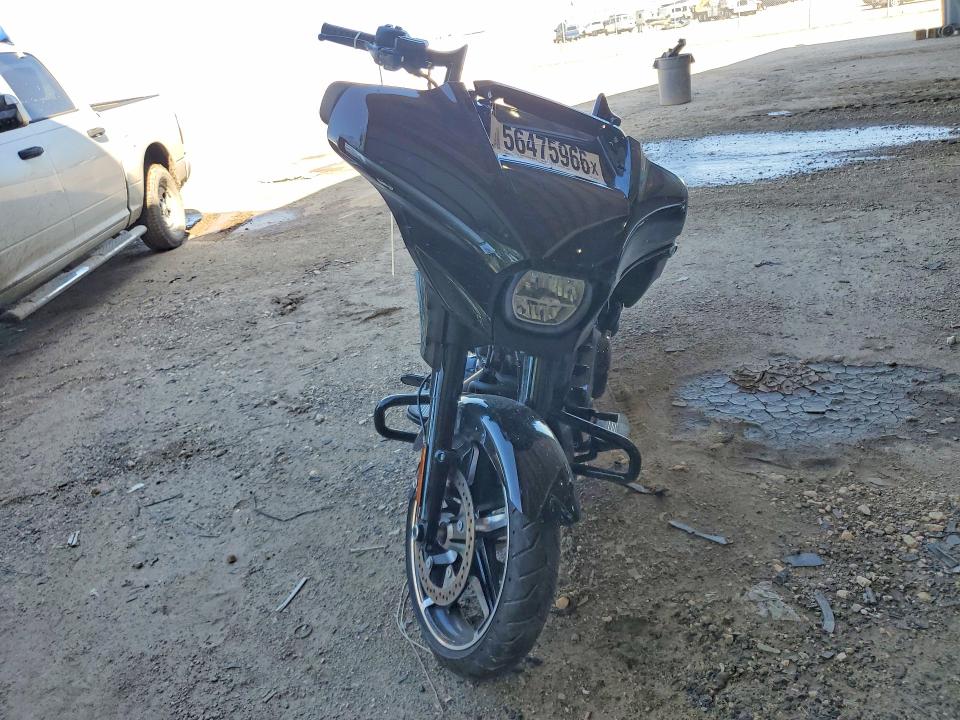 2025 Harley-davidson Fl VIN 1HD1KB71XSB645334 COPART salvage auction — SIDE, TX - SALVAGE VEHICLE TITLE, sold $10,900 on 2026-07-25 (photo 2)