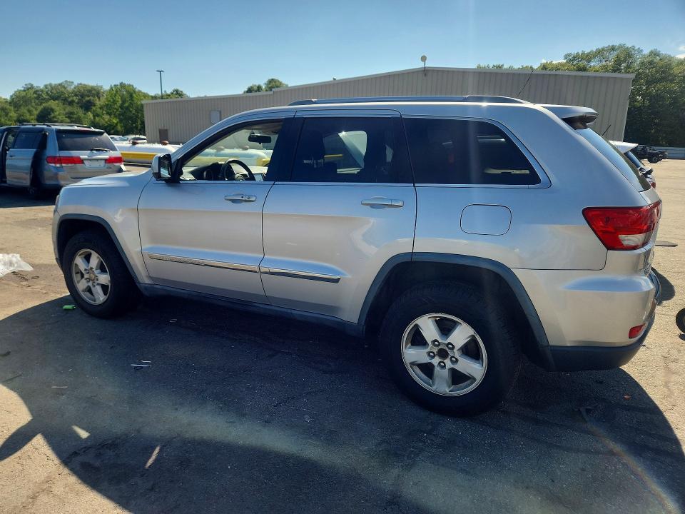 2011 Jeep Grand cherokee VIN 1J4RR4GGXBC551491 COPART salvage auction — MECHANICAL, Ct - Certificate Of Title, sold $700 on 2026-07-02 (photo 2)