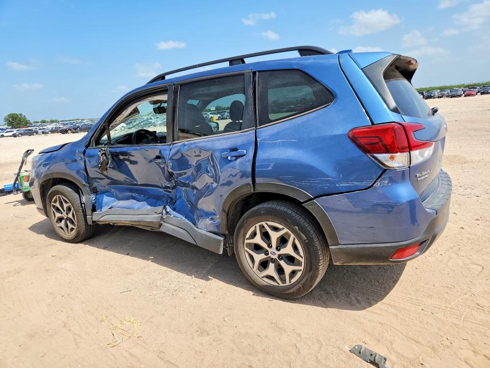 2020 Subaru Forester VIN JF2SKAJC1LH488867 COPART salvage auction — SIDE, Tx - Salvage Vehicle Title, sold $10 on 2026-07-30 (photo 2)