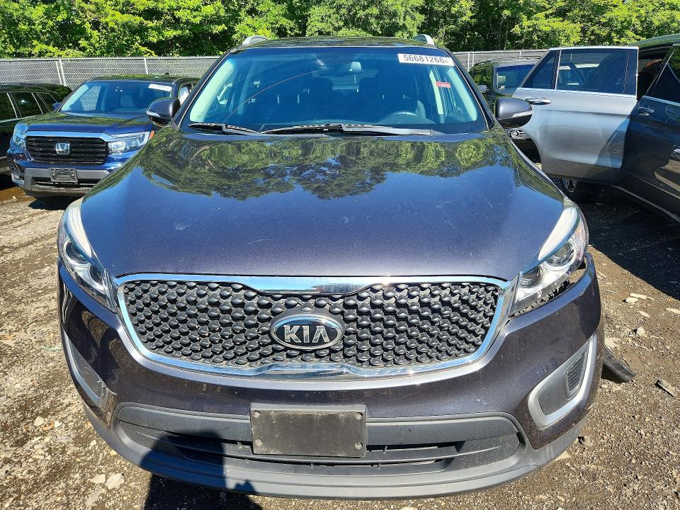 2016 Kia Sorento VIN 5XYPGDA56GG174767 COPART salvage auction — VANDALISM, MD - CERT OF SALVAGE > 75% DAMAGE, sold $1,800 on 2026-07-28 (photo 5)