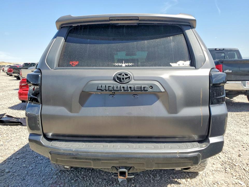 2017 Toyota 4runner VIN JTEBU5JR6H5448146 COPART salvage auction — MINOR DENT/SCRATCHES, Ut - Salvage Certificate (P), sold $11,200 on 2026-07-07 (photo 6)