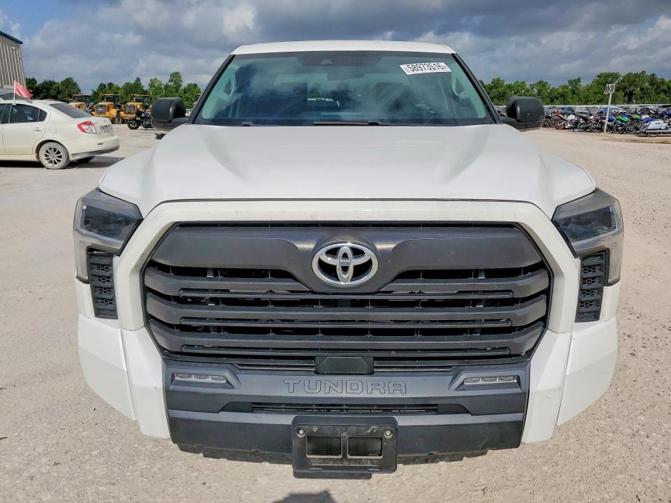 2022 Toyota Tundra VIN 5TFLA5AB1NX001793 COPART salvage auction — REAR END, Tx - Certificate Of Title, sold $13,300 on 2026-07-02 (photo 5)