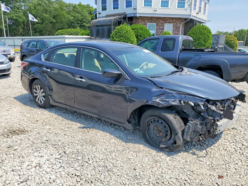 2014 Nissan Altima VIN 1N4AL3AP5EC164008 COPART salvage auction — FRONT END, Ma - Cert Of Title-Reconstrctd Coll, sold $125 on 2026-07-30 (photo 4)
