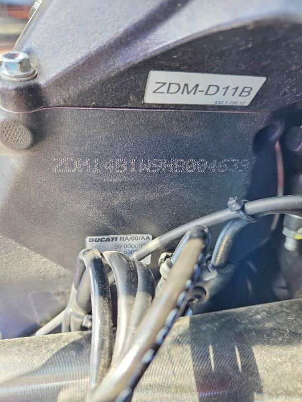 2017 Ducati Panigale VIN ZDM14B1W9HB004639 COPART salvage auction — SIDE, On - Permit No Brand - Unfit, sold $4,850 on 2026-08-13 (photo 9)