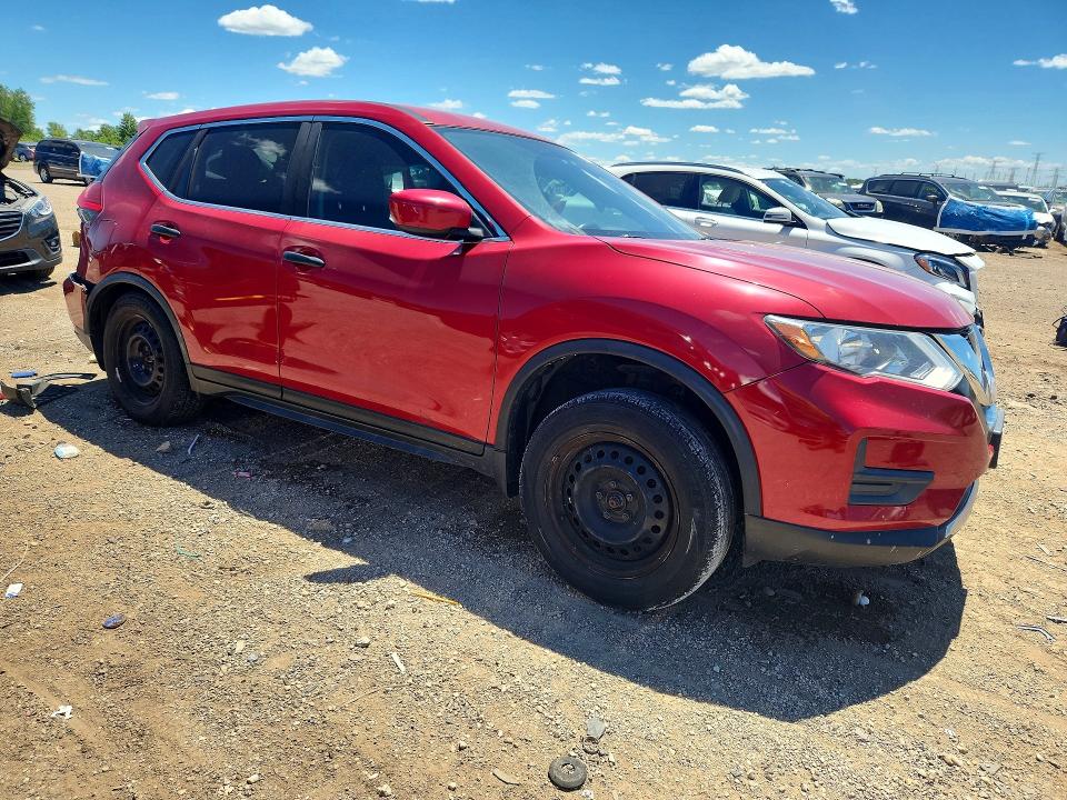 2017 Nissan Rogue VIN JN8AT2MVXHW274946 COPART salvage auction — SIDE, Il - Salvage Certificate, sold $225 on 2026-07-28 (photo 4)
