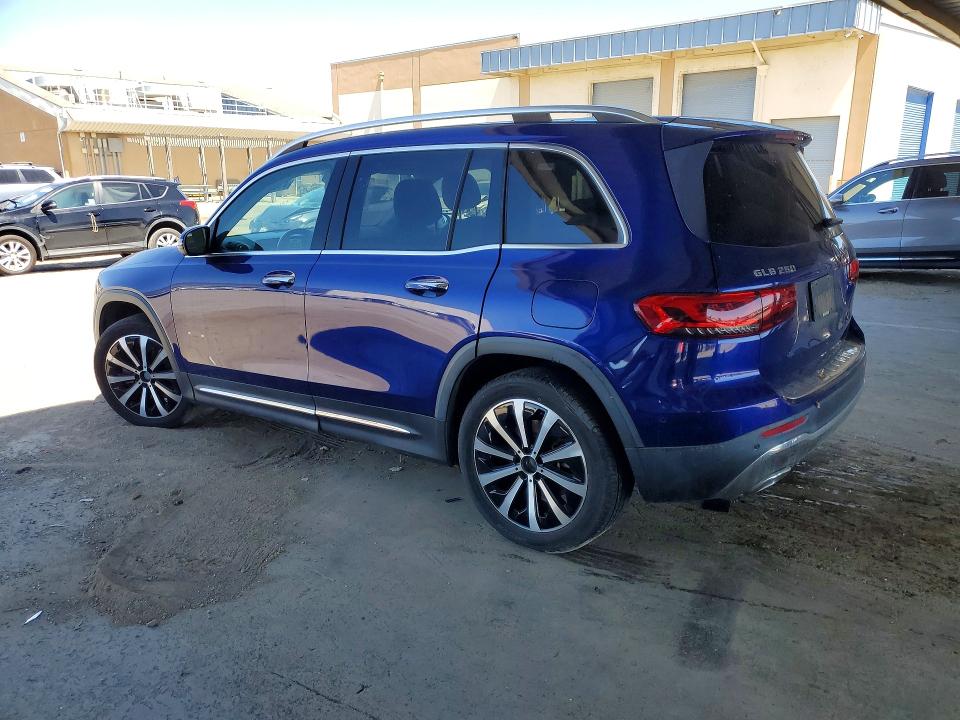 2021 Mercedes-benz Glb VIN W1N4M4GB1MW102794 COPART salvage auction — MINOR DENT/SCRATCHES, CA - DIS/DLR/EXP ONLY CLEAN TITLE (P), sold $7,400 on 2026-07-30 (photo 2)