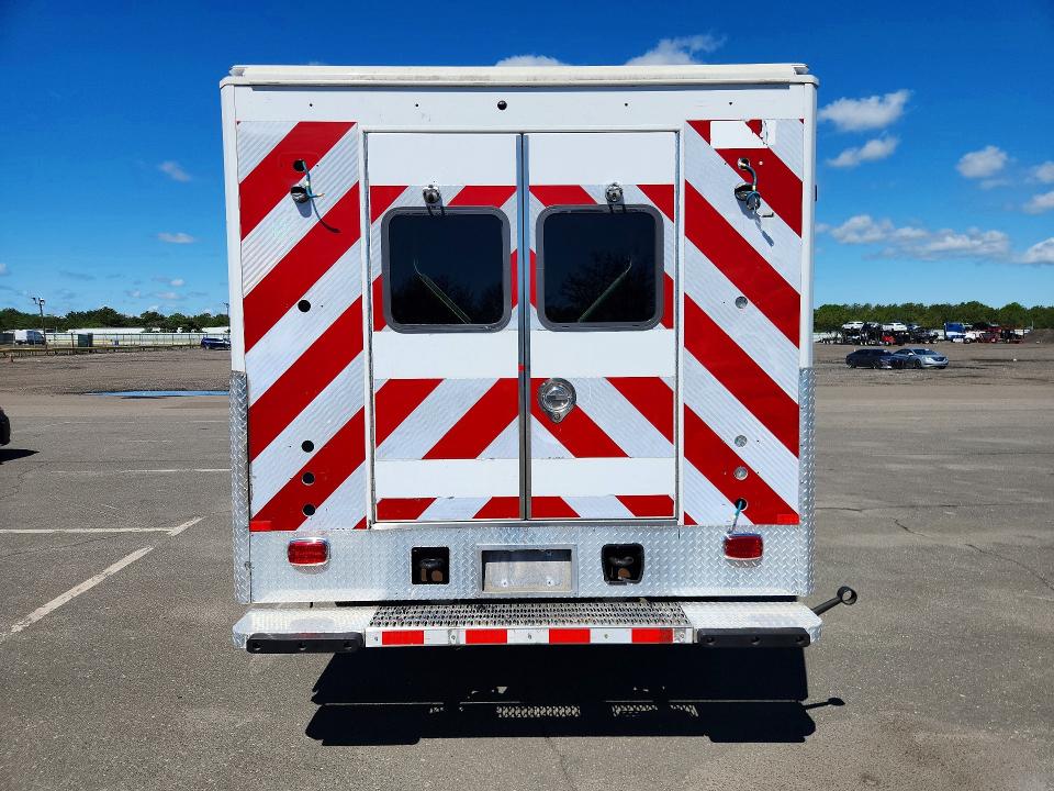 2020 Ford F-550 super duty VIN 1FD0X5HT1LED25010 COPART salvage auction — MINOR DENT/SCRATCHES, Ny - Certificate Of Title, sold $27,500 on 2026-07-29 (photo 6)