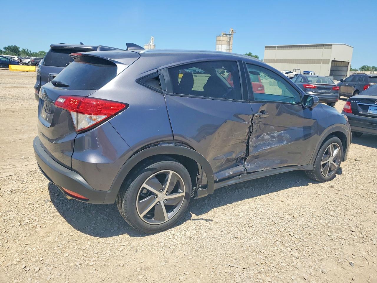 2022 Honda HR-V VIN 3CZRU5H50NM740834 COPART salvage auction — Side, KS - CERT OF TITLE-SALVAGE, sold $6,600 on 2026-07-09 (photo 3)