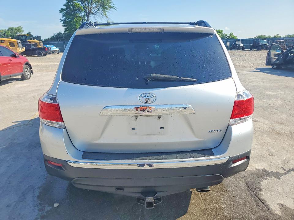 2011 Toyota Highlander VIN 5TDDK3EH9BS071807 COPART salvage auction — FRONT END, Mo - Salvage Certificate Of Title, sold $4,700 on 2026-07-13 (photo 6)