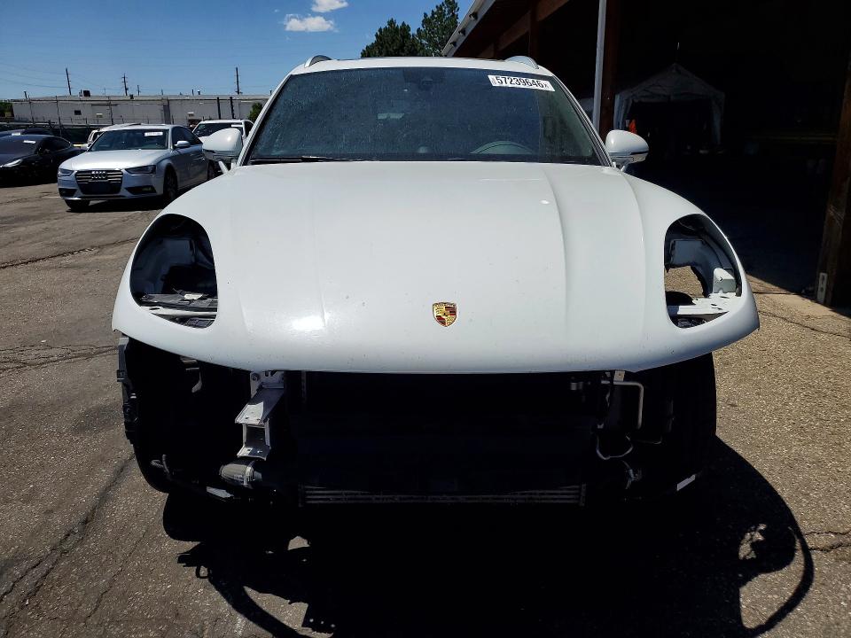 2022 Porsche Macan VIN WP1AA2A51NLB07666 COPART salvage auction — FRONT END, Co - Public - Salvage Title, sold $675 on 2026-07-21 (photo 5)