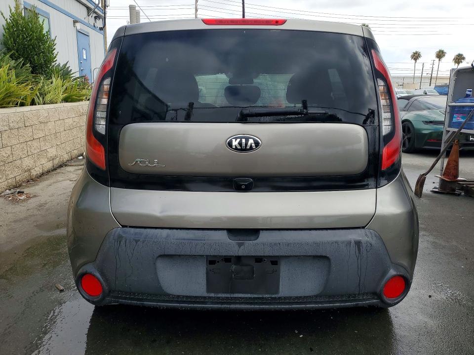 2016 Kia Soul VIN KNDJN2A20G7374658 COPART salvage auction — NORMAL WEAR, Ca - Dis/Dlr/Exp Only Lien Papers, sold $525 on 2026-07-22 (photo 6)