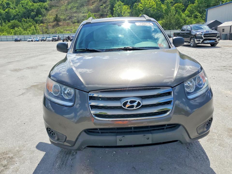 2012 Hyundai Santa fe VIN 5XYZGDAB2CG156775 COPART salvage auction — REAR END, Wv - Salvage Certificate, sold $1,500 on 2026-07-30 (photo 5)