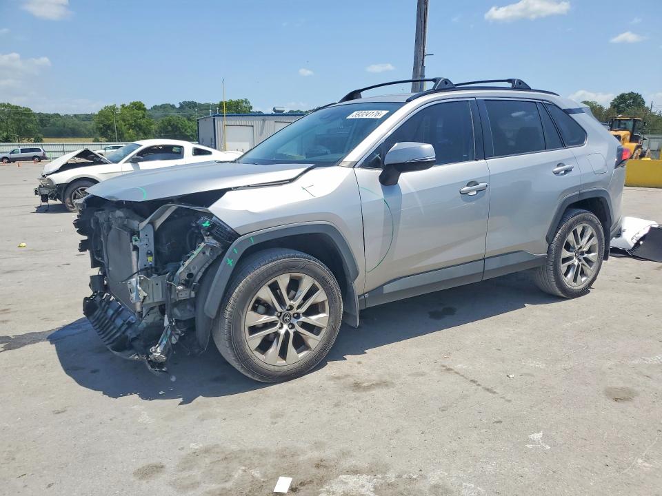 2021 Toyota Rav4 VIN 2T3C1RFV0MC090061 — COPART salvage auction photo