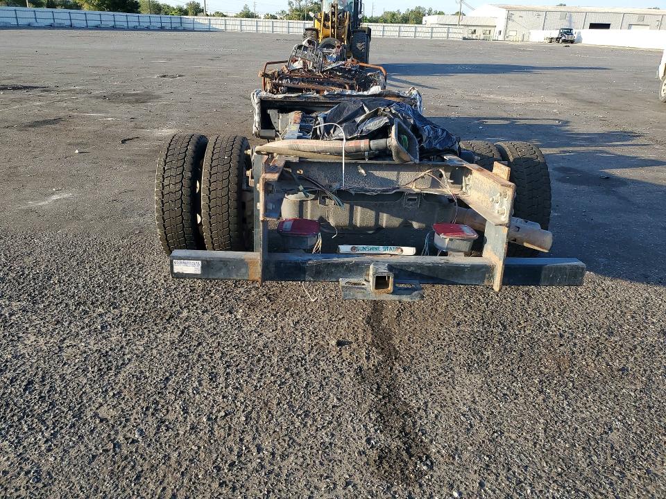 2018 Ford F-450 super duty VIN 1FD0W4HTXJEC98450 COPART salvage auction — BURN, Fl - Certificate Of Destruction, sold $800 on 2026-07-08 (photo 6)