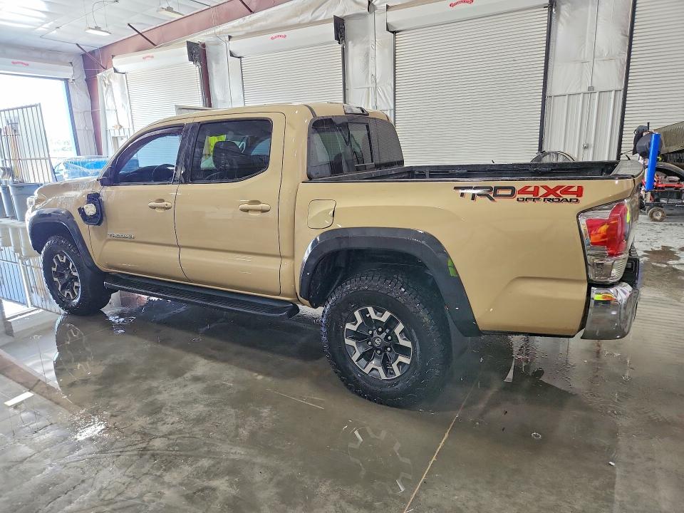 2017 Toyota Tacoma VIN 5TFCZ5AN3HX051750 COPART salvage auction — ROOF, Il - Salvage Certificate, sold $375 on 2026-07-29 (photo 2)