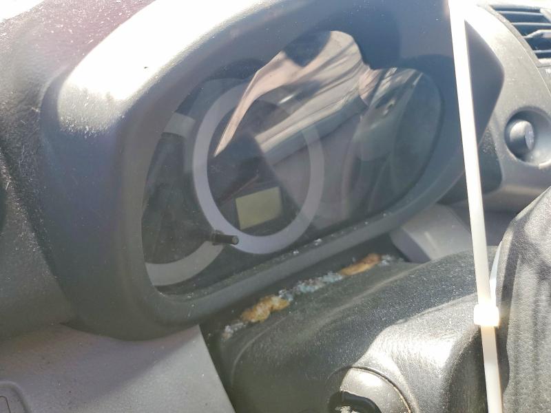 2006 Toyota Rav 4 VIN JTMBD33V165021134 COPART salvage auction — ROLLOVER, Mi - Certificate Of Title, sold $450 on 2026-07-14 (photo 9)