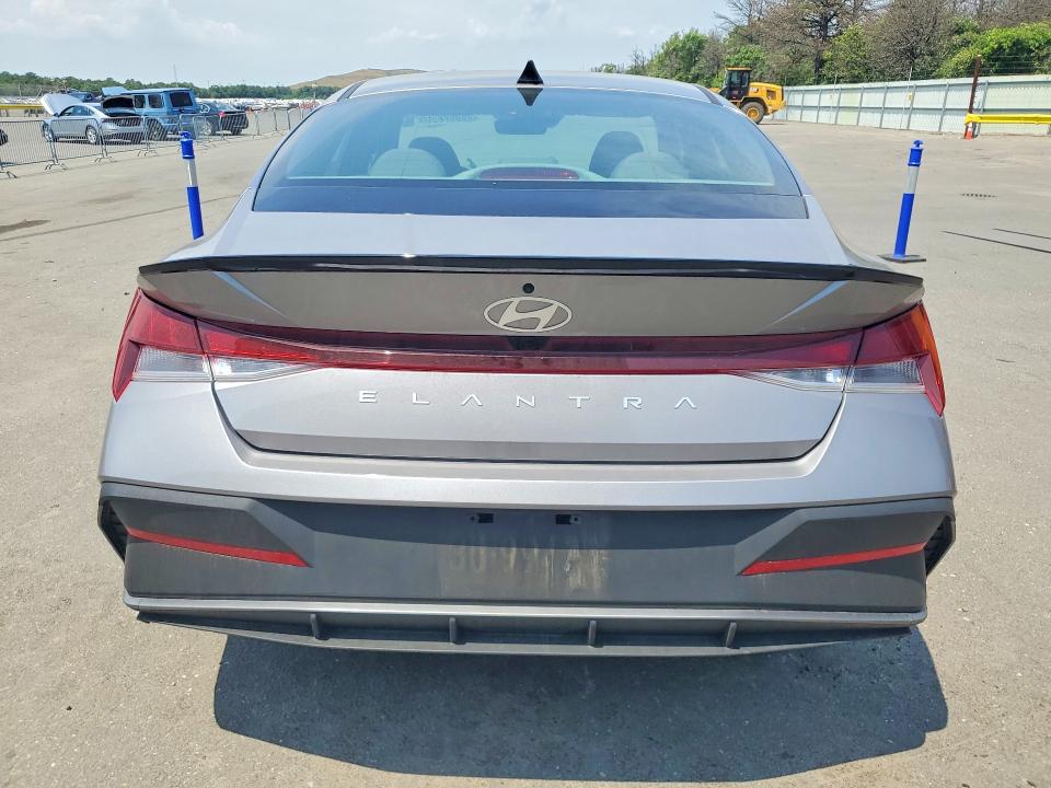 2026 Hyundai Elantra VIN KMHLM4DG3TU111358 COPART salvage auction — FRONT END, VA - CERT OF TITLE - SALVAGE, sold $6,500 on 2026-07-27 (photo 6)