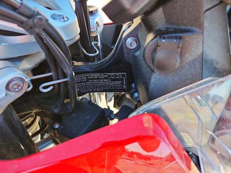 2025 BMW R 1300 VIN WB10M3306S6K91120 COPART salvage auction — SIDE, Ne - Cert Of Title-Salvage, sold $15,300 on 2026-07-09 (photo 9)