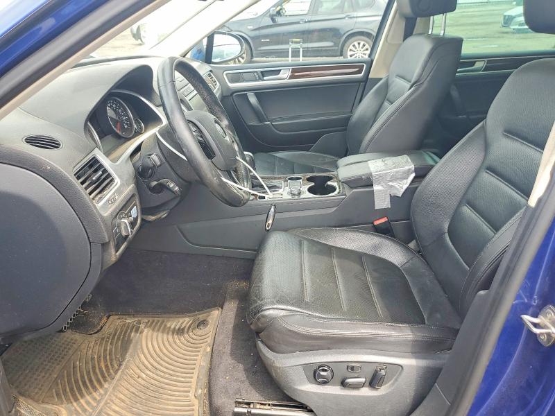 2016 Volkswagen Touareg VIN WVGEP9BP0GD003737 COPART salvage auction — FRONT END, VA - CERT OF TITLE - SALVAGE, sold $2,850 on 2026-07-08 (photo 7)