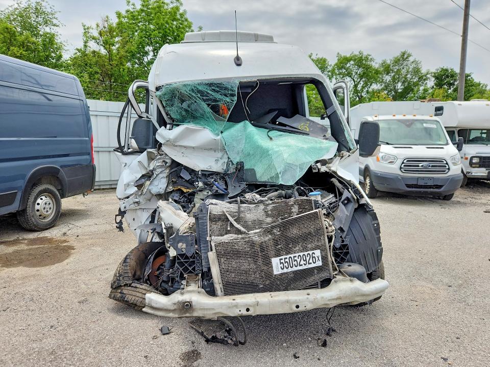 2022 Mercedes-benz Sprinter VIN W1Y8EC3Y1NT120558 COPART salvage auction — FRONT END, In - Cert Of Title-Salvage Title, sold $4,300 on 2026-07-08 (photo 5)
