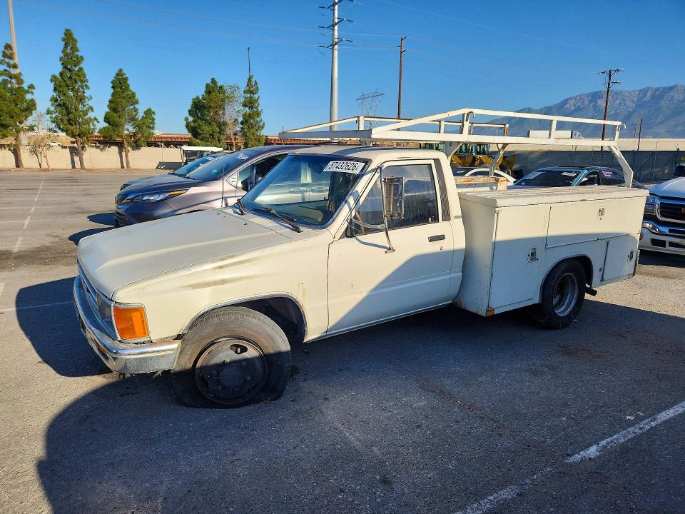 1987 Toyota Pickup VIN JT5RN55T2H7008737 COPART salvage auction — UNDERCARRIAGE, Ca - Dis/Dlr/Exp Only Clean Title, sold $1,400 on 2026-07-14 (photo 1)