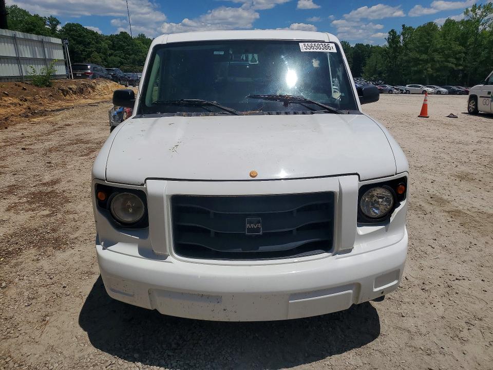 2014 Am general Mv-1 VIN 57WMD2A69EM101876 COPART salvage auction — MINOR DENT/SCRATCHES, NC - CERTIFICATE OF TITLE, sold $1,000 on 2026-07-06 (photo 5)