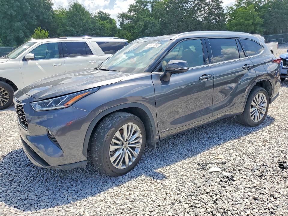 2024 Toyota Highlander VIN 5TDEBRCH8RS619297 COPART salvage auction — REAR END, TN - SALVAGE CERTIFICATE, sold $16,100 on 2026-07-30 (photo 1)