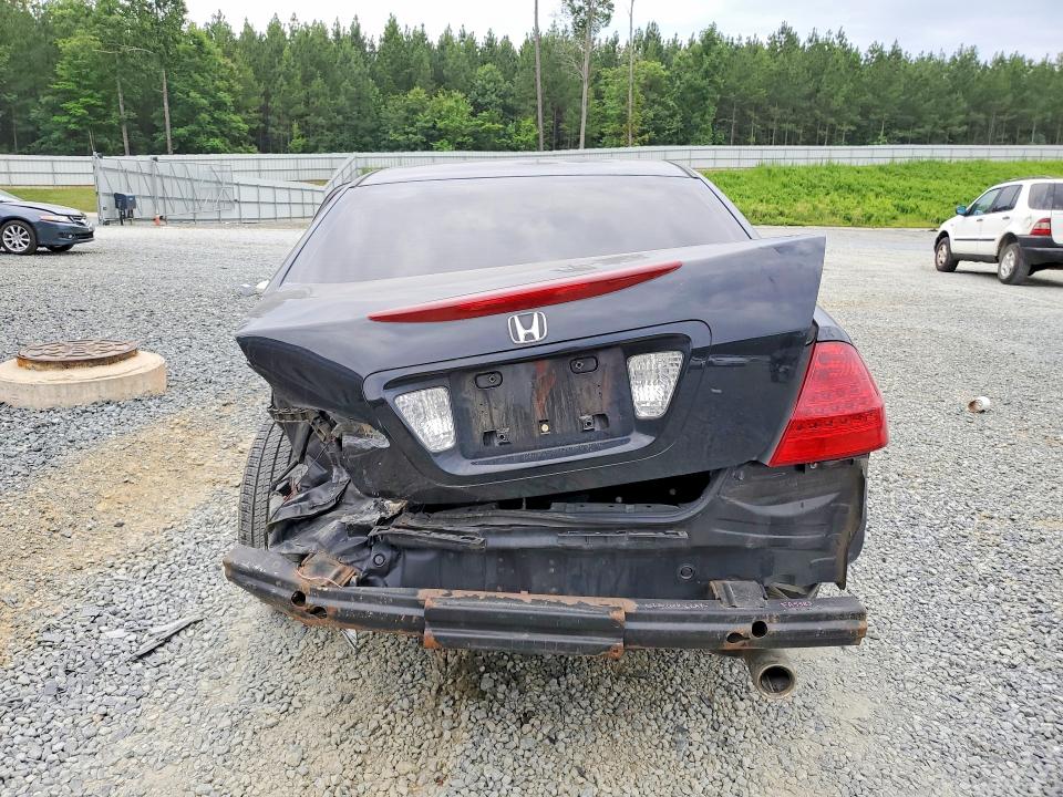 2007 Honda Accord VIN JHMCM56307C023611 COPART salvage auction — ALL OVER, Nc - Salvage Certificate Of Title, sold $225 on 2026-07-30 (photo 6)