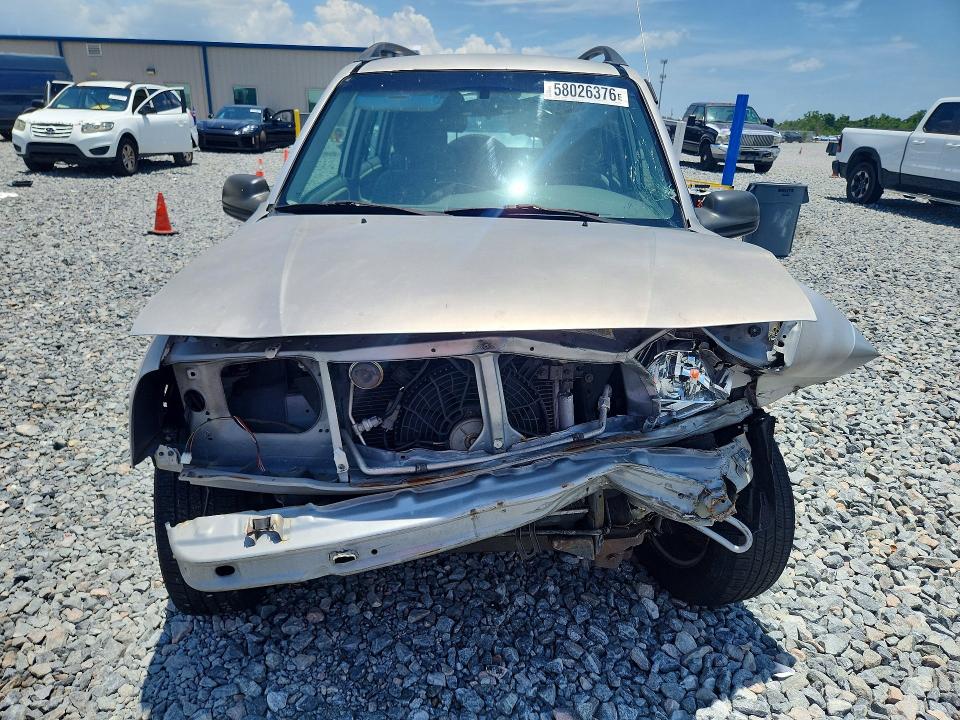 2001 Suzuki Vitara VIN 2S3TE52V116108240 COPART salvage auction — FRONT END, Fl - Cert Of Title Slvg Rebuildable, sold $450 on 2026-07-10 (photo 5)