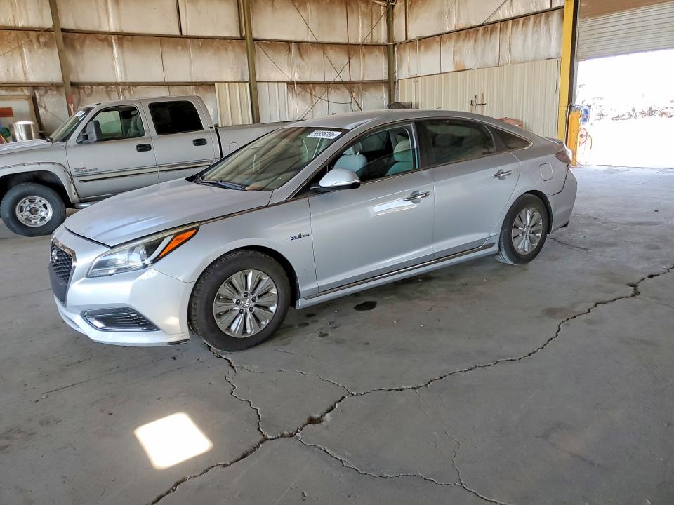 2017 Hyundai Sonata VIN KMHE24L17HA051105 COPART salvage auction — REAR END, Salvage Title, sold $250 on 2026-07-22 (photo 1)