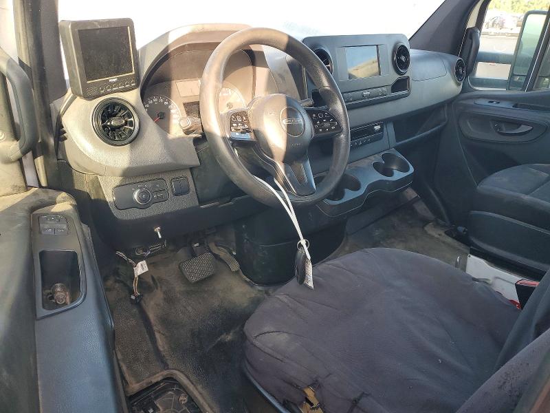 2019 Freightliner Sprinter VIN WDPPF4CD5KN039362 COPART salvage auction — NORMAL WEAR, TX - CERTIFICATE OF TITLE, sold $16,200 on 2026-07-17 (photo 8)