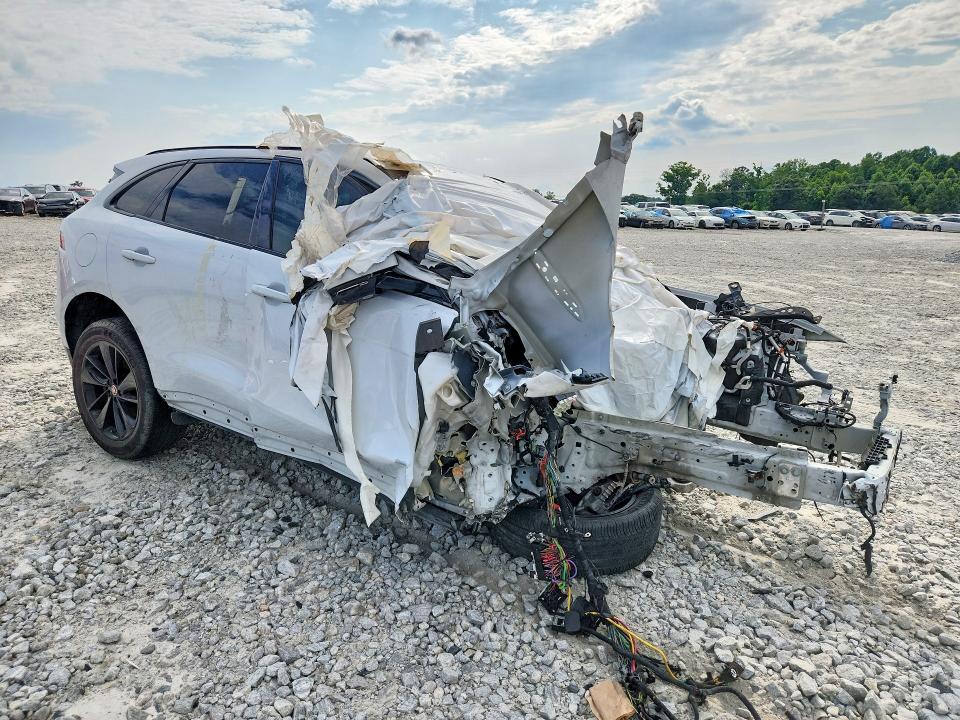 2021 Jaguar F-pace VIN SADCJ2EU1MA667276 COPART salvage auction — ALL OVER, Tx - Salvage Vehicle Title (P), sold $250 on 2026-07-13 (photo 4)