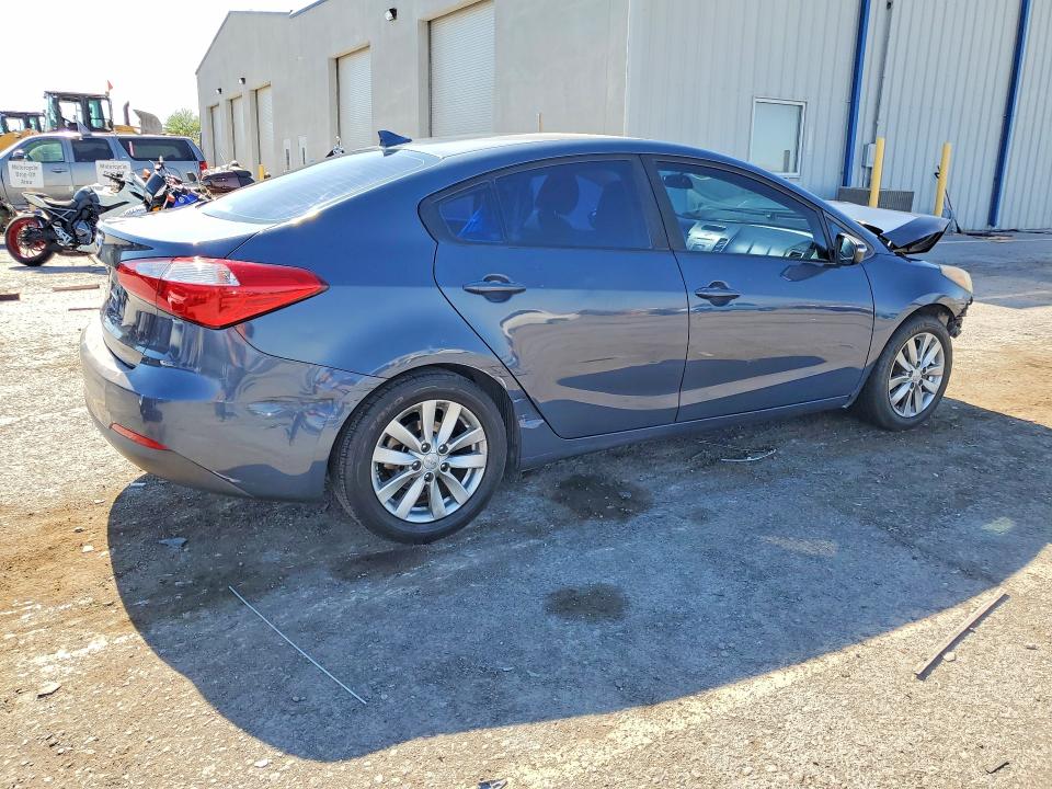2016 Kia Forte VIN KNAFX4A65G5603701 COPART salvage auction — FRONT END, Az - Cert Of Title - Salvage, sold $550 on 2026-07-07 (photo 3)