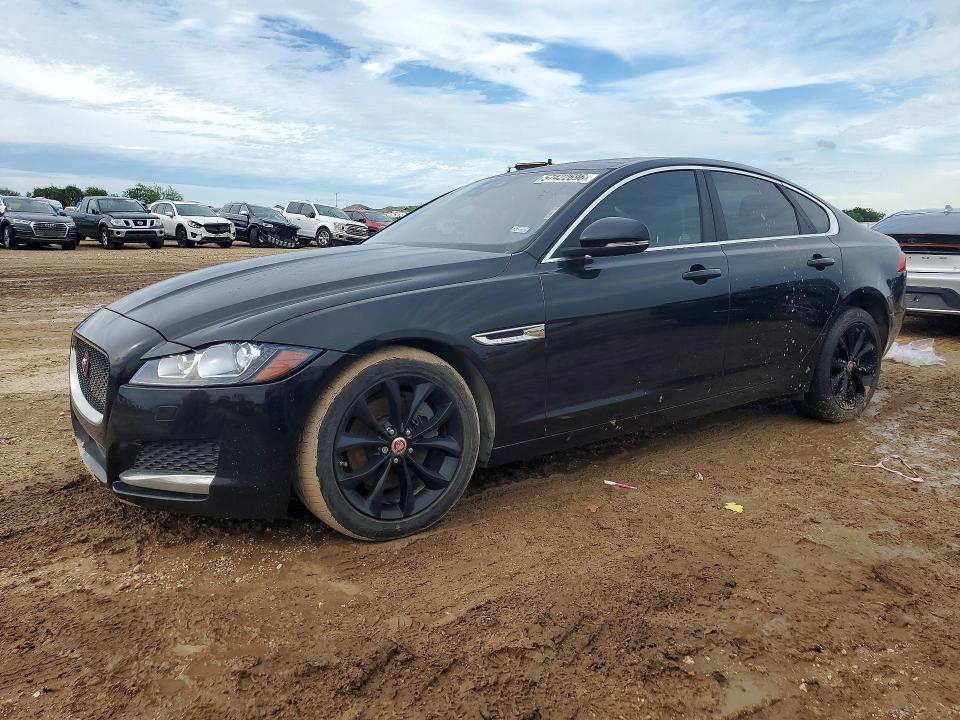 2017 Jaguar Xf VIN SAJBD4BN4HCY46253 COPART salvage auction — MINOR DENT/SCRATCHES, Tx - Certificate Of Title, sold $1,150 on 2026-07-09 (photo 1)