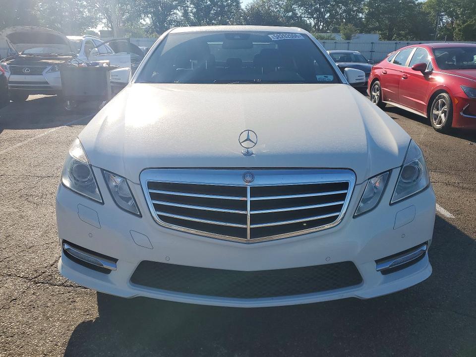 2012 Mercedes-benz E-class VIN WDDHF9BB6CA606315 COPART salvage auction — SIDE, OH - CERT OF TITLE-SALVAGE, sold $300 on 2026-07-29 (photo 5)
