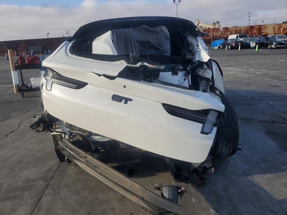 2021 Ford Mustang VIN 3FMTK4SE2MMD99774 COPART salvage auction — REAR END, Salvage Title, sold $5,000 on 2026-08-21 (photo 6)