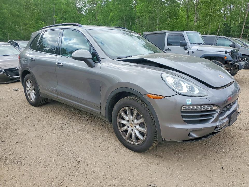2013 Porsche Cayenne VIN WP1AA2A25DLA08448 COPART salvage auction — FRONT END, ON - PERMIT NO BRAND - UNFIT, sold $2,600 on 2026-08-18 (photo 4)