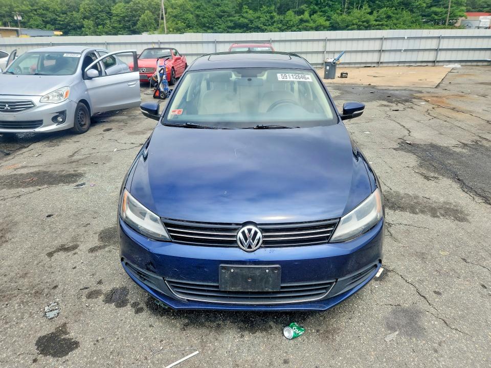 2013 Volkswagen VIN 3VWDP7AJ4DM430112 COPART salvage auction — SIDE, Ri - Certificate Of Title, sold $700 on 2026-07-02 (photo 5)