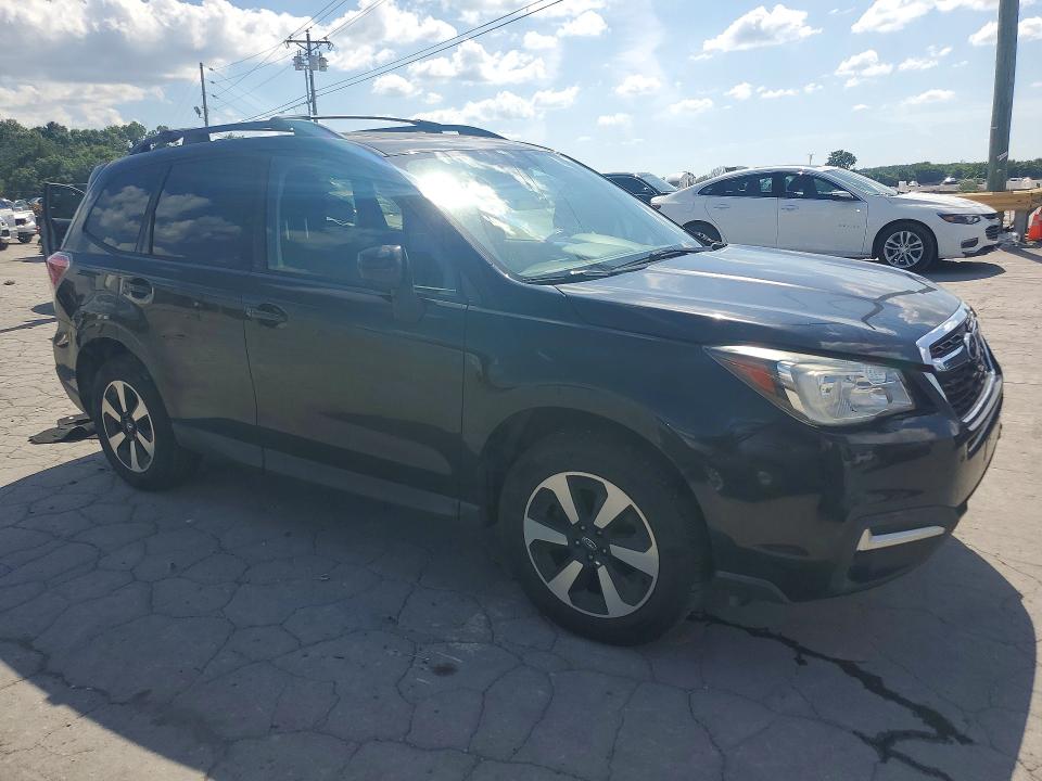 2017 Subaru Forester VIN JF2SJAEC5HH419703 COPART salvage auction — SIDE, Salvage Title, sold $2,150 on 2026-07-13 (photo 4)
