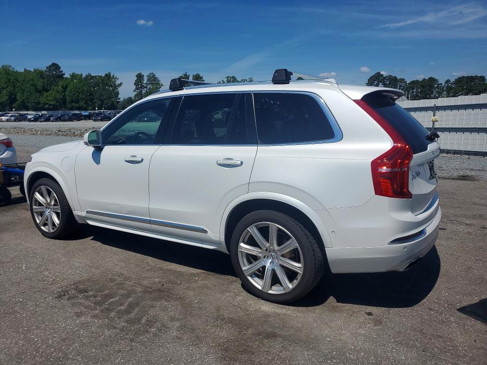 2017 Volvo VIN YV4BC0PL4H1178321 COPART salvage auction — MINOR DENT/SCRATCHES, Nc - Dealer Only Clean Title (P), sold $4,300 on 2026-07-30 (photo 2)