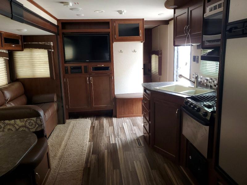 2017 Jay Trailers VIN 1UJBJ0BP9H1TH0137 COPART salvage auction — HAIL, MN - CERT OF TITLE-SALVAGE, sold $2,000 on 2026-07-23 (photo 5)