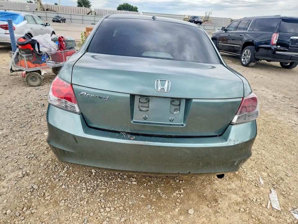 2008 Honda Accord VIN JHMCP26808C056742 COPART salvage auction — SIDE, KS - CERT OF TITLE-SALVAGE, sold $90 on 2026-07-30 (photo 6)