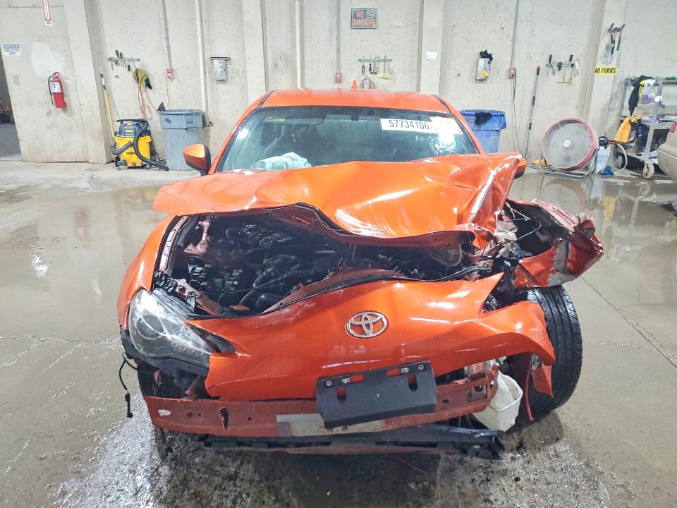2017 Toyota VIN JF1ZNAA18H8706657 COPART salvage auction — FRONT END, Tn - Salvage Certificate, sold $2,450 on 2026-07-30 (photo 5)
