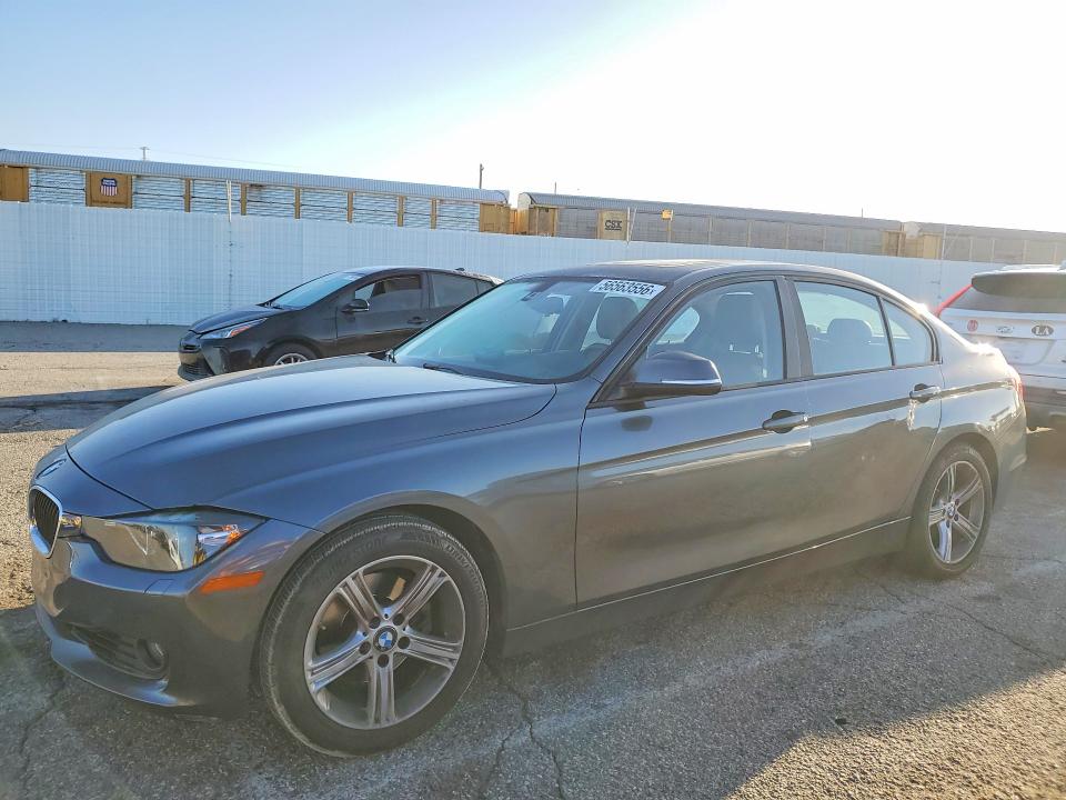 2013 BMW 3er VIN WBA3A5C58DF358171 COPART salvage auction — SIDE, Fl - Dis/Dlr/Exp Only Clean Title, sold $750 on 2026-07-07 (photo 1)