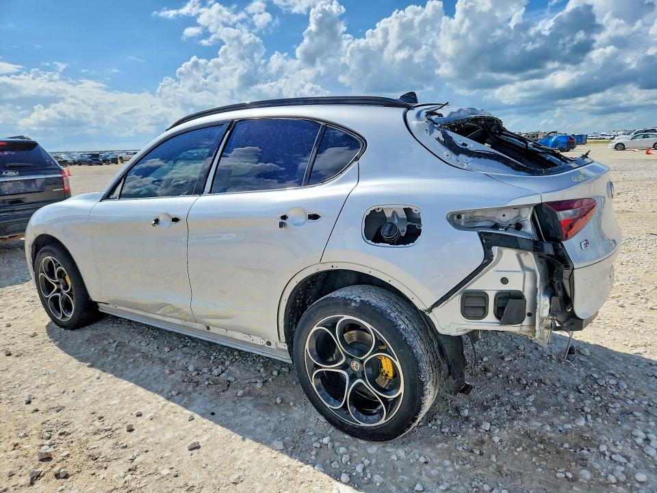 2021 Alfa romeo Stelvio VIN ZASPAKBN8M7D19859 COPART salvage auction — REAR END, Tx - Salvage Vehicle Title, sold $225 on 2026-07-23 (photo 2)