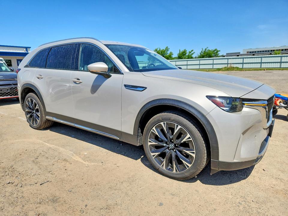 2024 Mazda VIN JM3KKDHA3R1141571 COPART salvage auction — HAIL, Wi - Cert Of Title-Claim Paid, sold $17,900 on 2026-07-14 (photo 4)